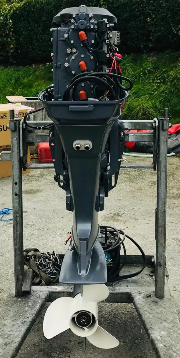 Used Yamaha 75hp – 2 stroke long shaft, electric start on remote cables - Image 3