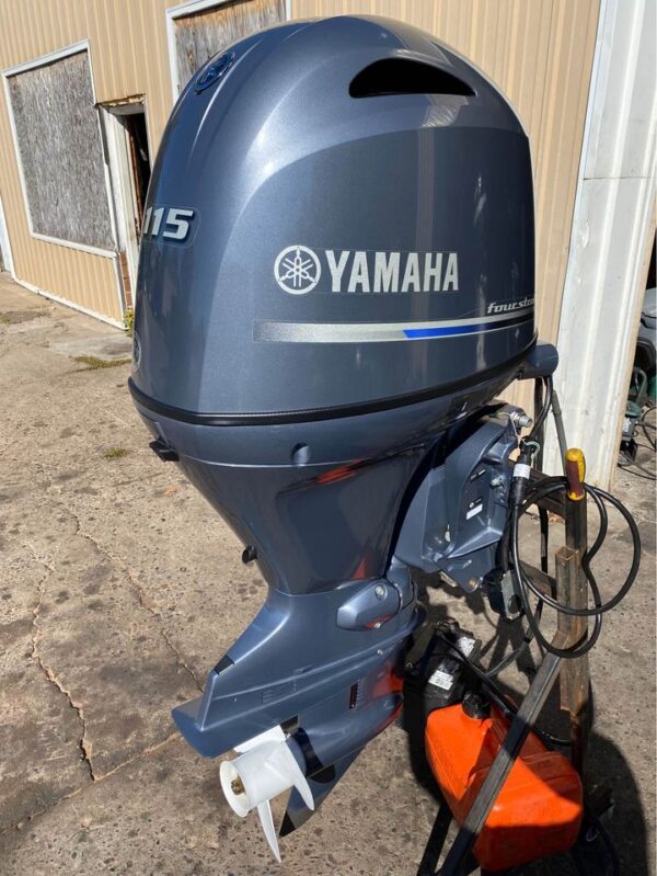 2015 Yamaha 115 HP 4-Stroke 20″ Shaft